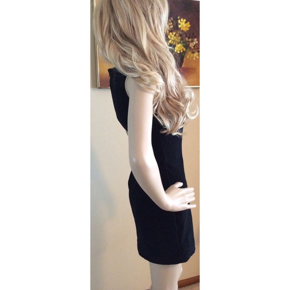 Aqua Blues Black Sleeveless Mini Dress (3) - Picture 6 of 6